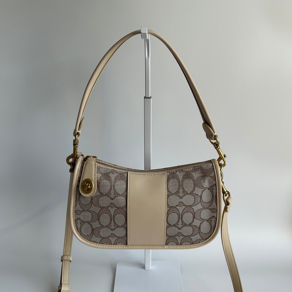 Coach‎ Swinger Bag Chalk Beige Signature Jacquard Leather Shoulder Bag Excellent